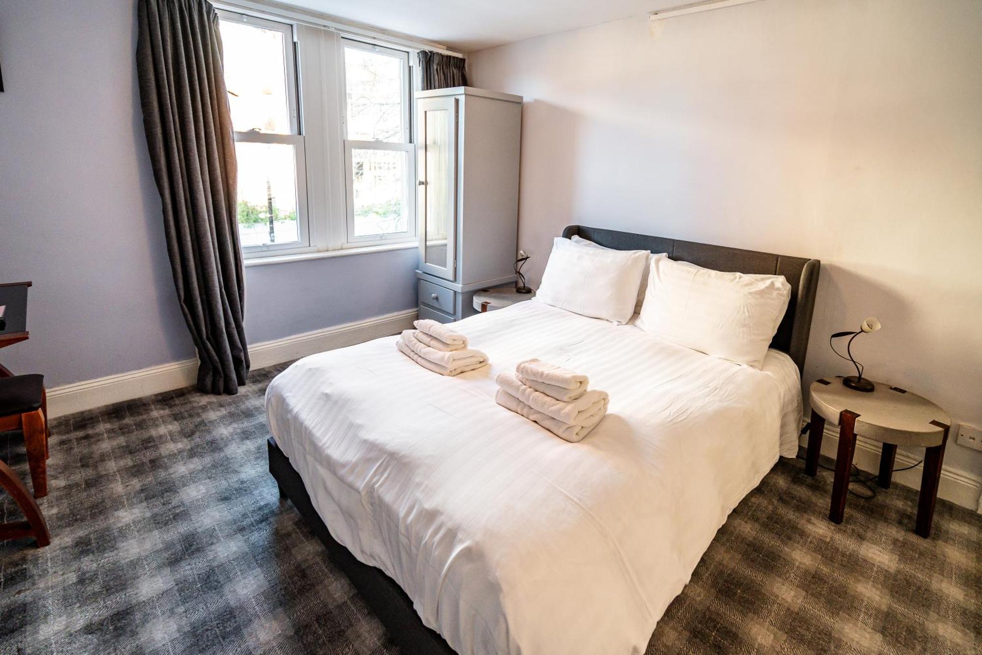 The Lodge Harrogate Exterior photo